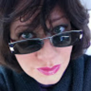 Meet your Posher, Yvette